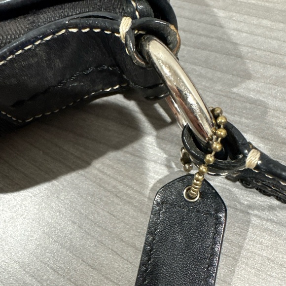 Coach 10296 Small Soho Black Signature C Canvas Shoulder Bag Y2K Vintage Authen - Picture 13 of 16